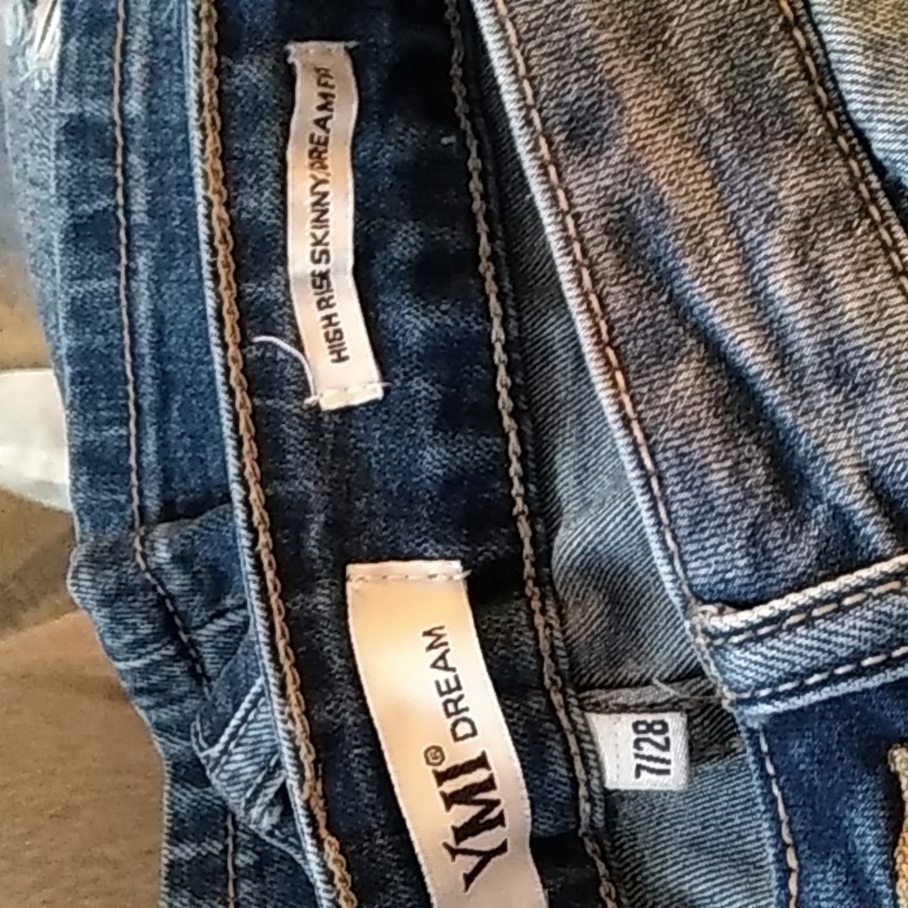 ❌SOLD❌YMI Dream High Rise/ Dream Fit Jeans - Picture 7 of 8